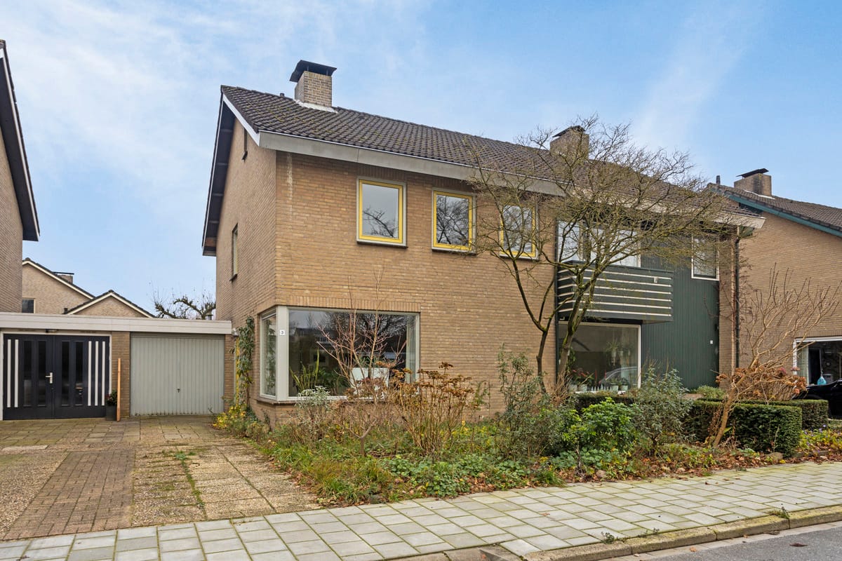 Foto 1 van Bizetstraat 3