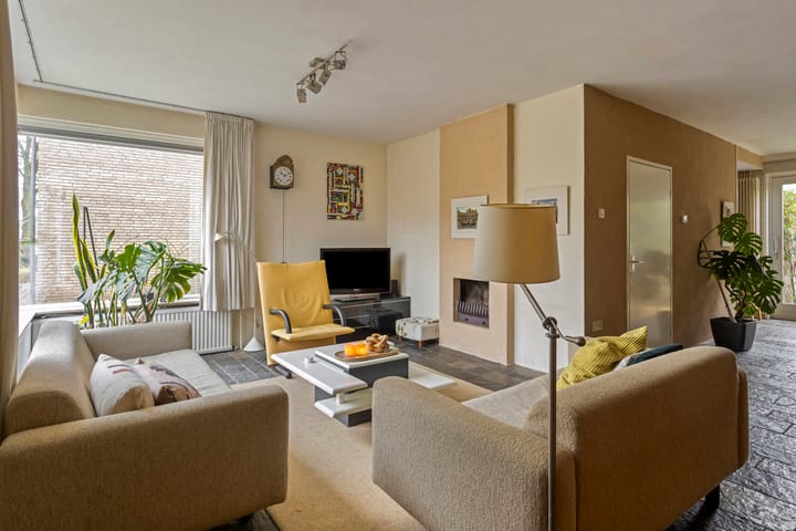 Foto 15 van Bizetstraat 3