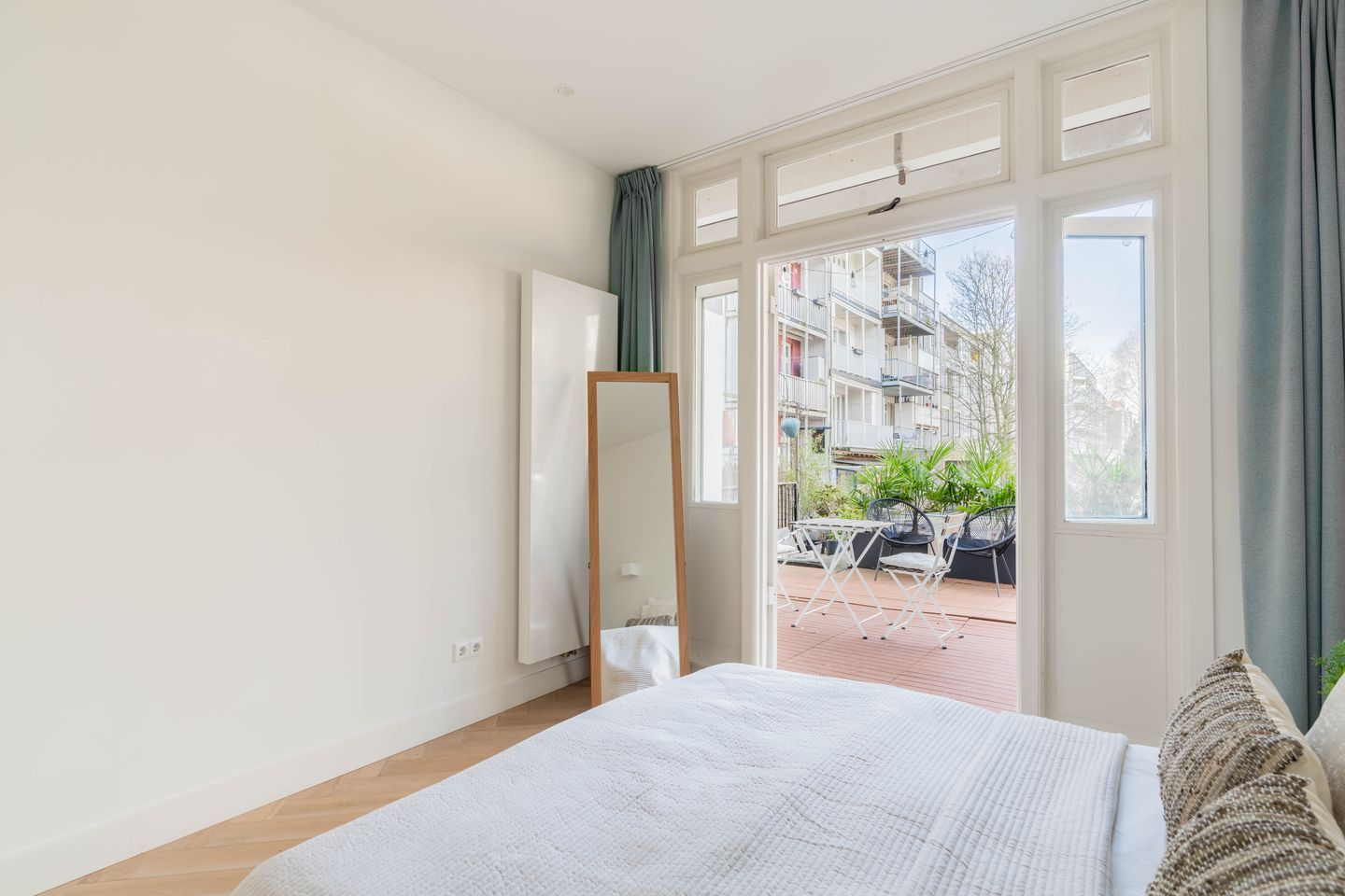 Foto 14 van Tweede Van der Helststraat 6-1