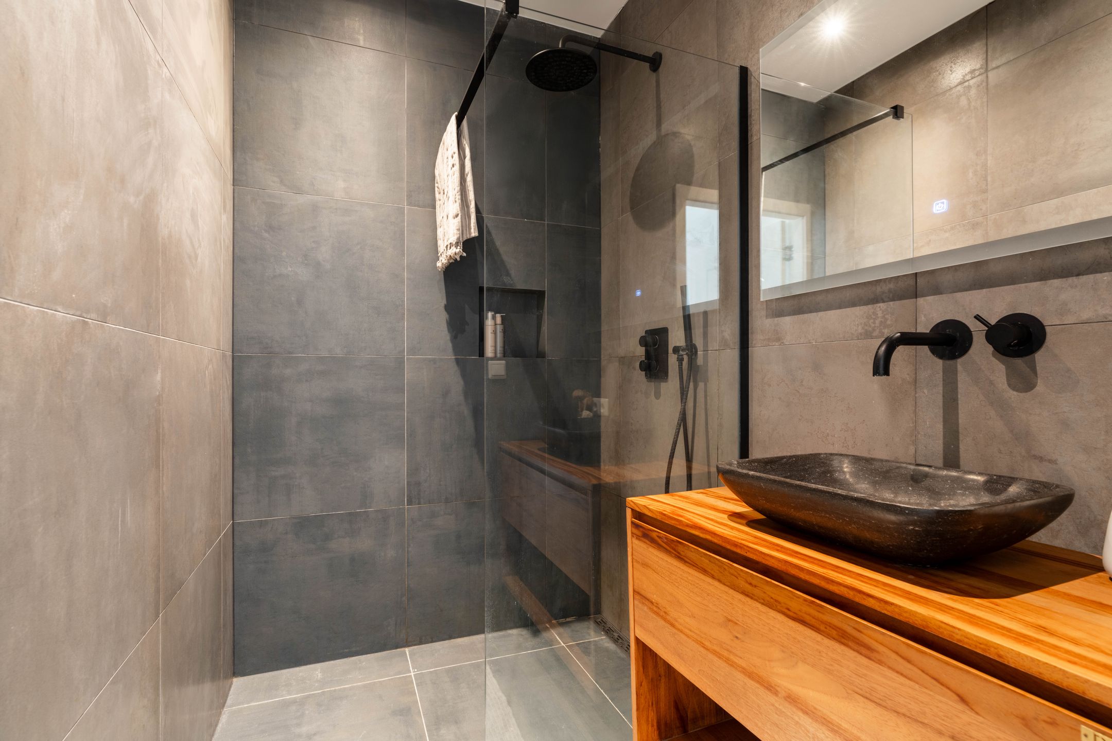 Foto 18 van Tweede Van der Helststraat 6-1