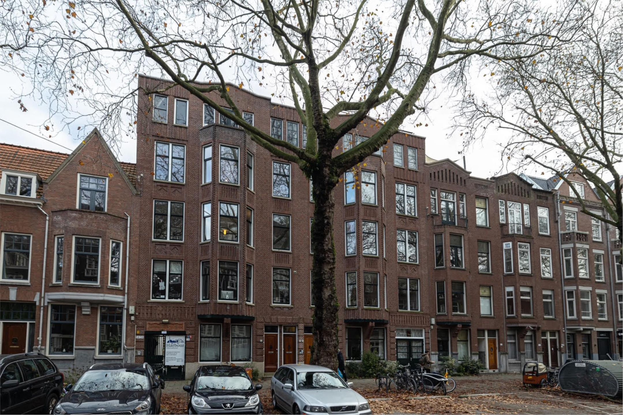 Photo 6 of Graaf Florisstraat 60-A