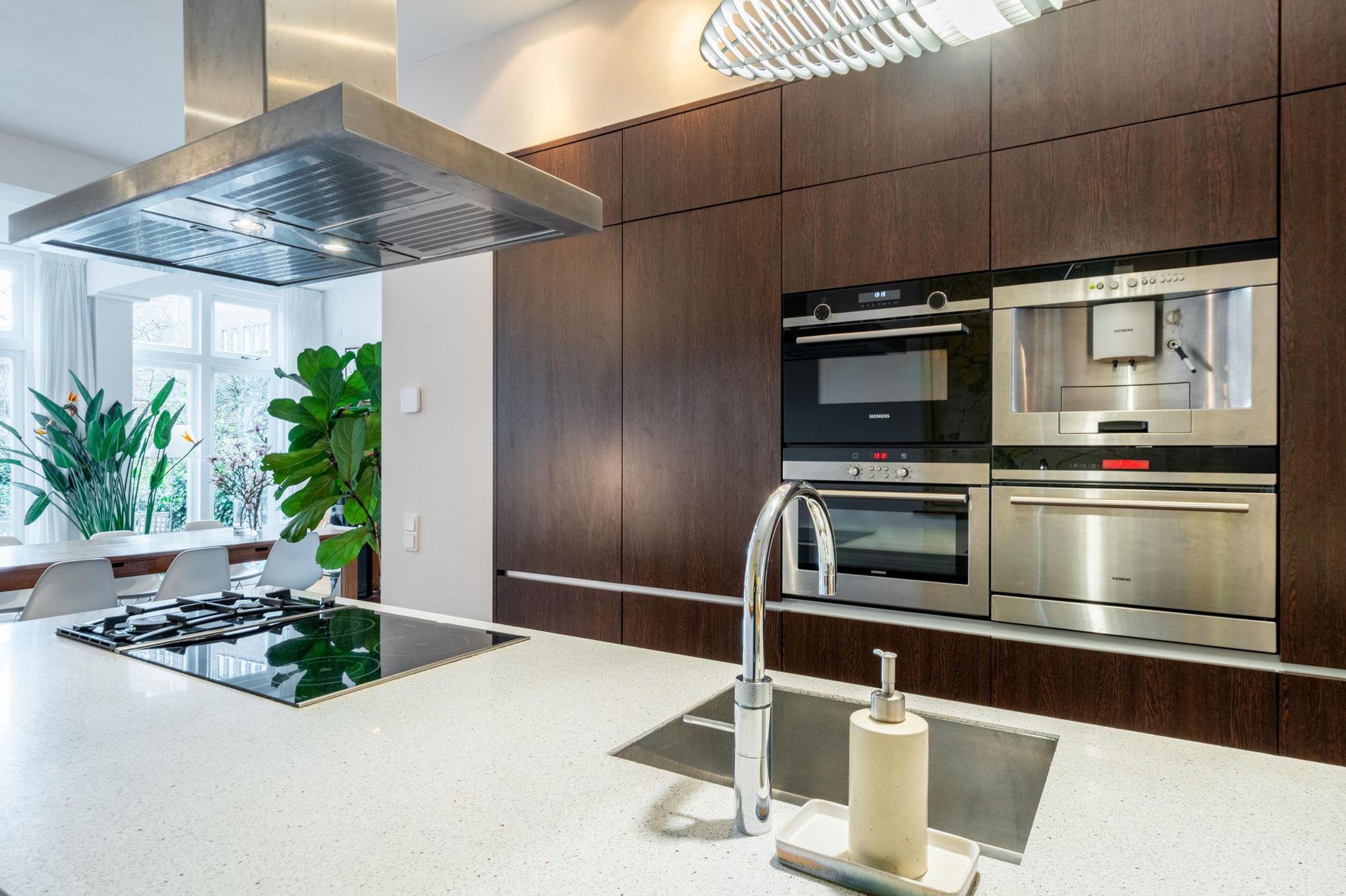 Photo 15 of Graaf Florisstraat 60-A