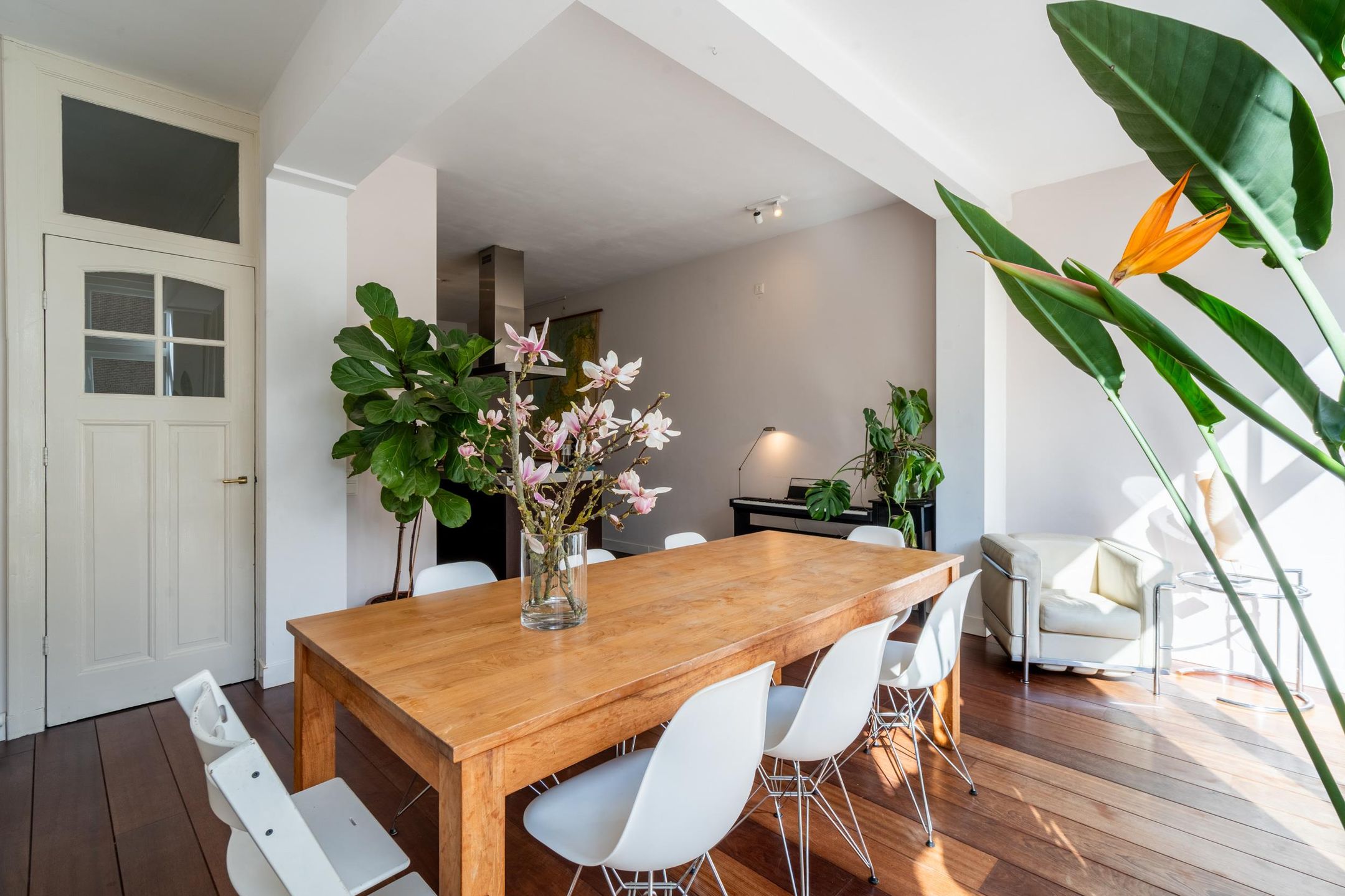 Photo 18 of Graaf Florisstraat 60-A