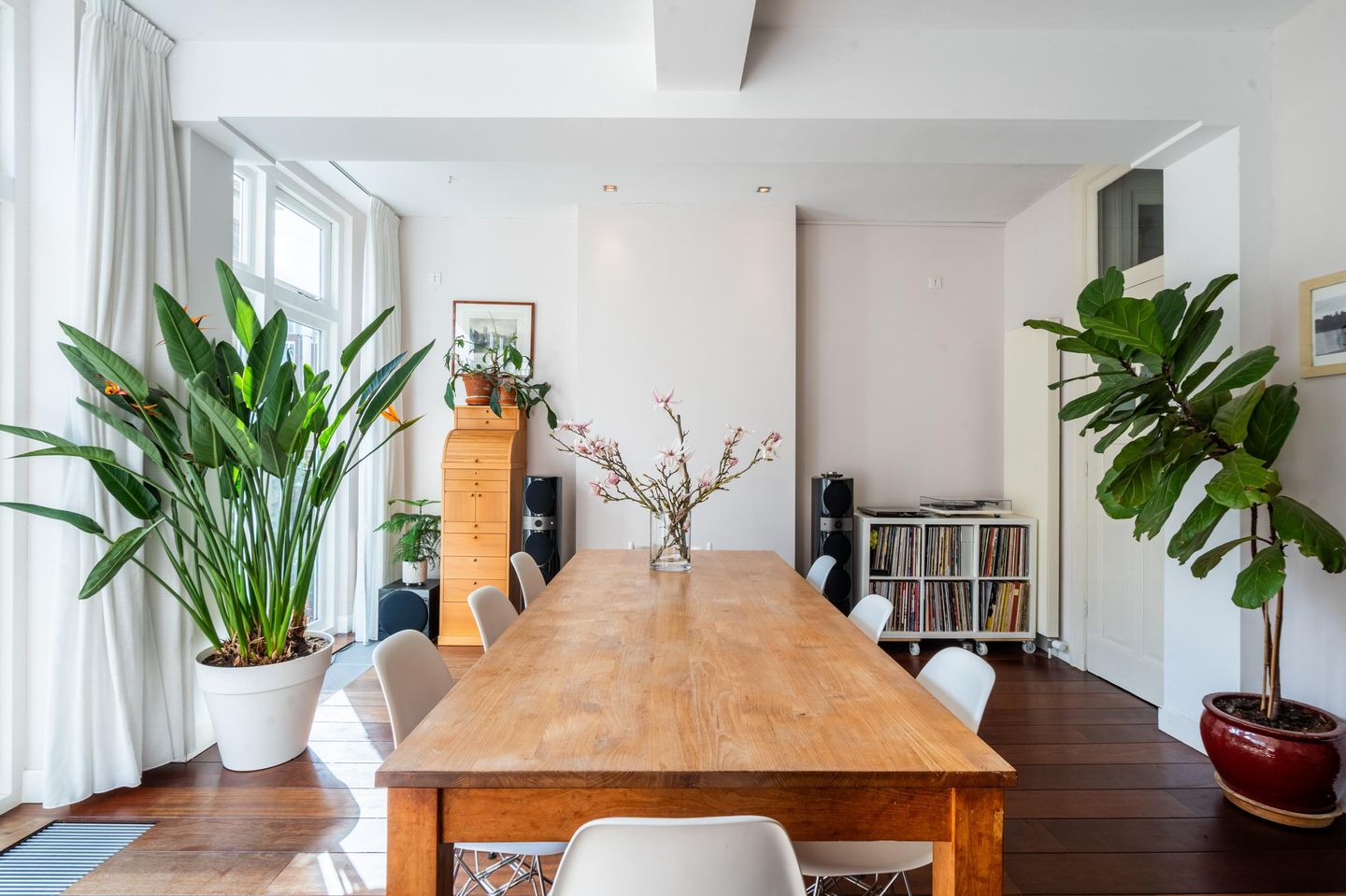 Photo 20 of Graaf Florisstraat 60-A