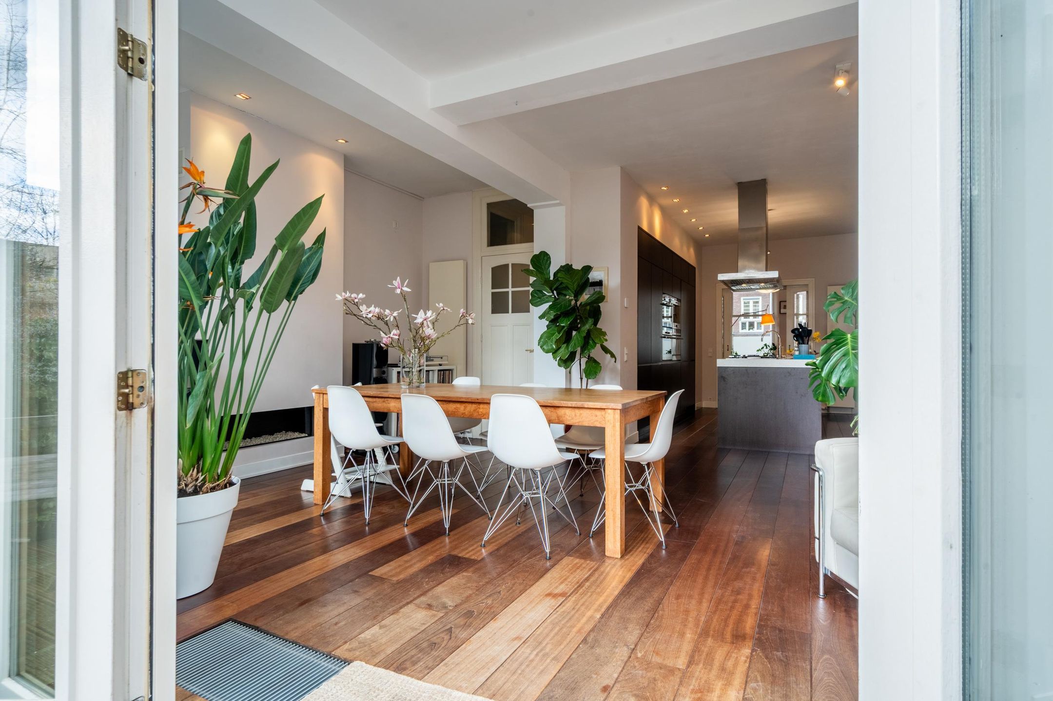 Photo 21 of Graaf Florisstraat 60-A