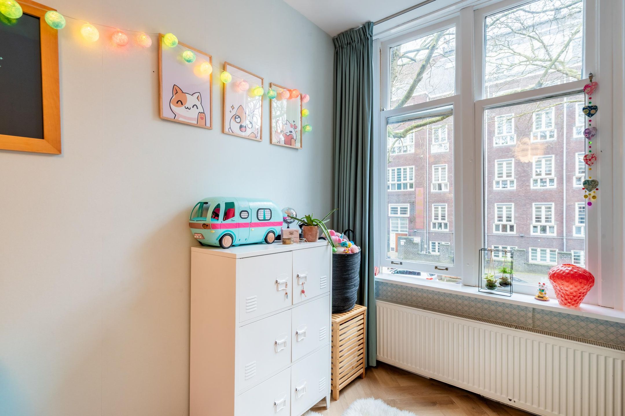 Photo 33 of Graaf Florisstraat 60-A