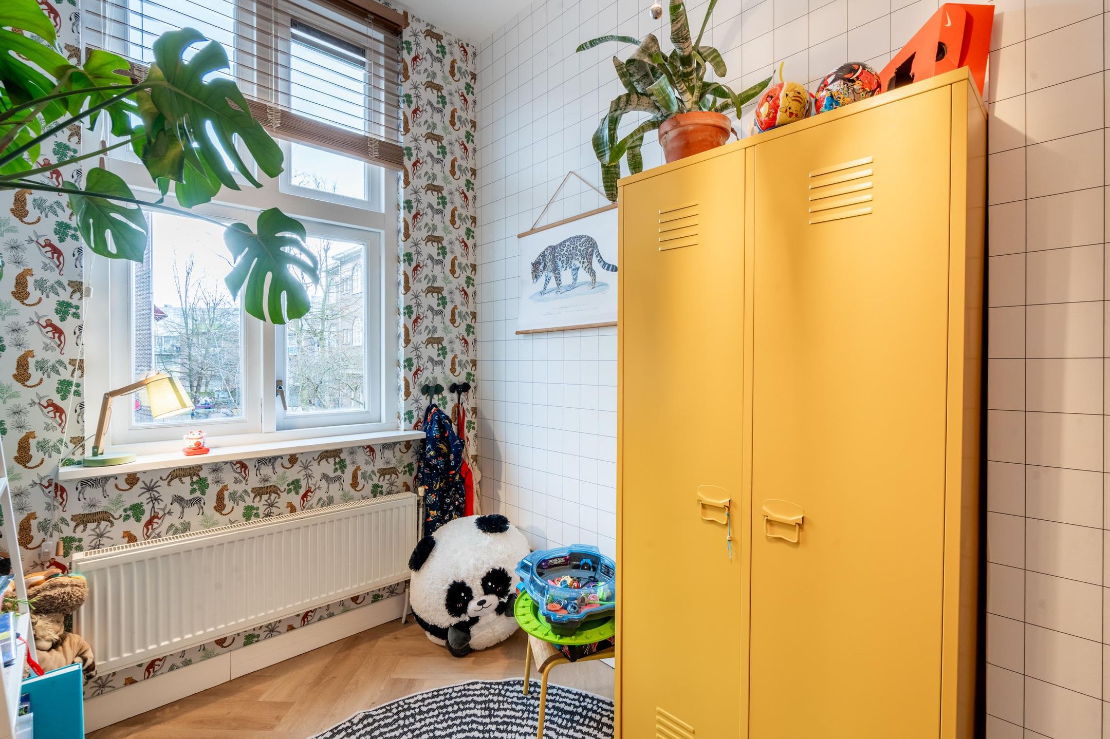 Photo 36 of Graaf Florisstraat 60-A