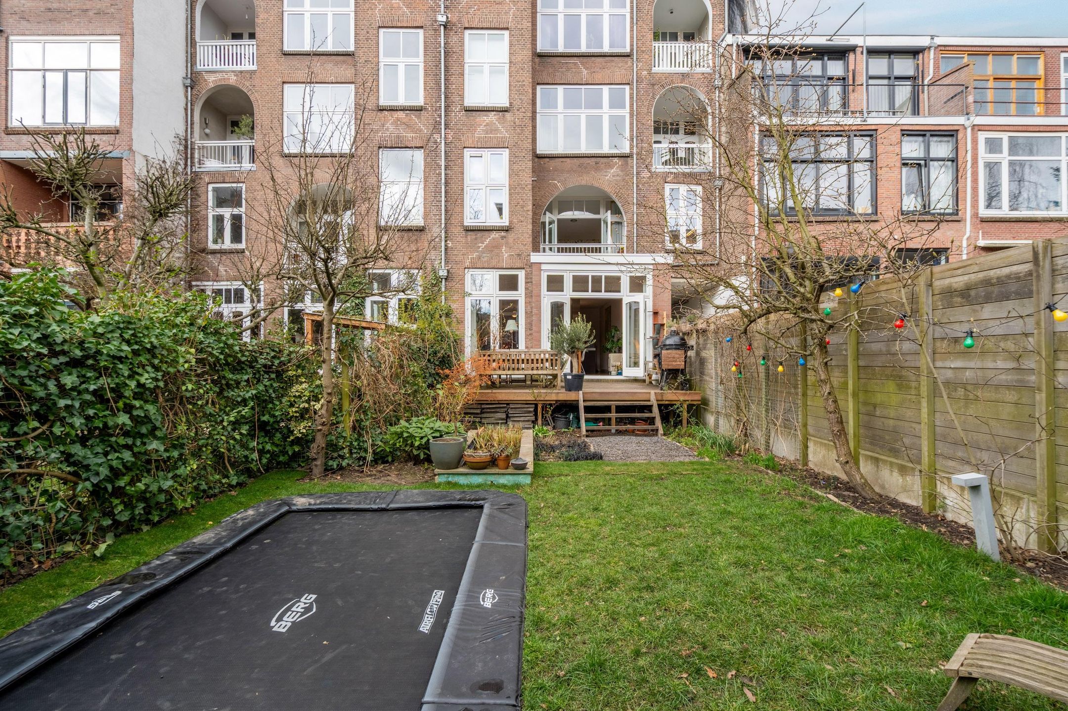 Photo 48 of Graaf Florisstraat 60-A