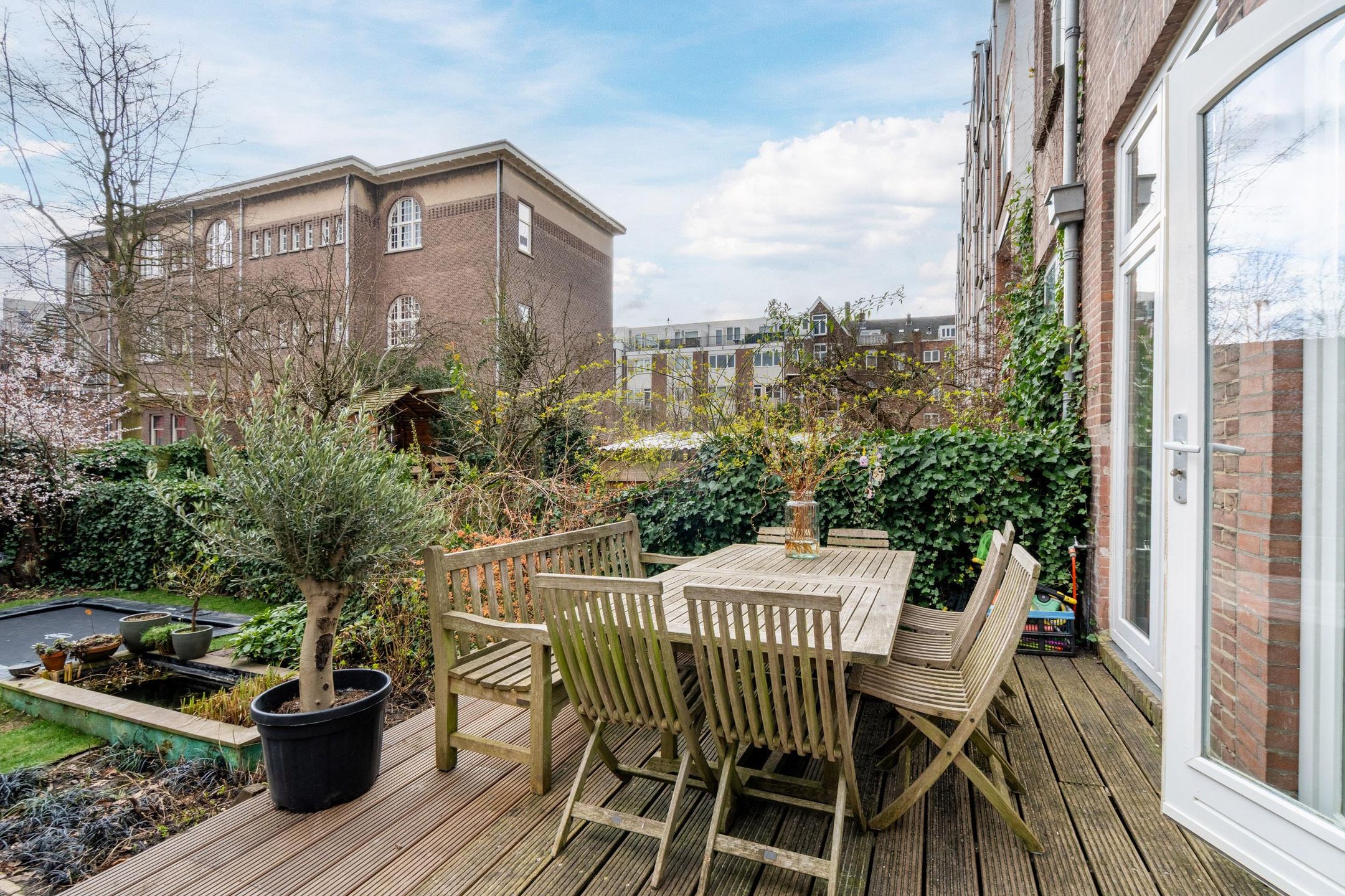 Photo 51 of Graaf Florisstraat 60-A