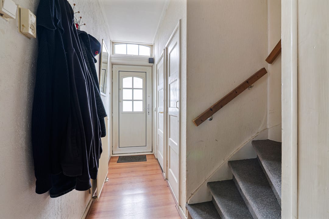 Photo 2 of Leliestraat 33