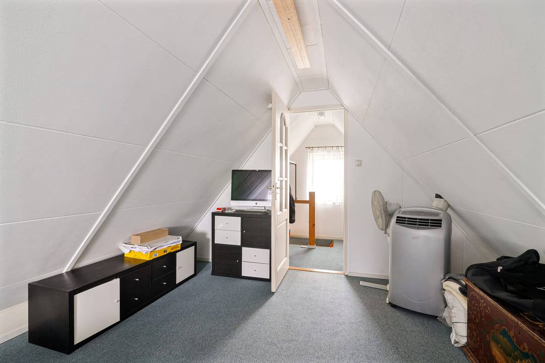 Photo 22 of Leliestraat 33