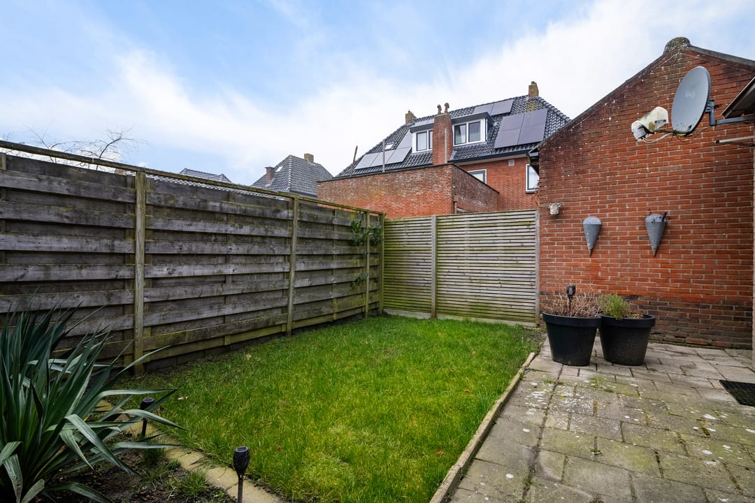 Photo 23 of Leliestraat 33