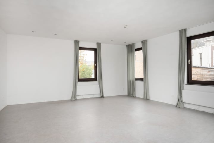 Photo 13 of Sint Anthoniestraat 3