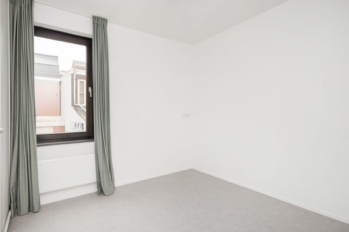 Photo 15 of Sint Anthoniestraat 3