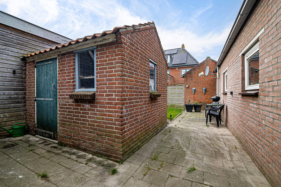 Photo 26 of Leliestraat 33