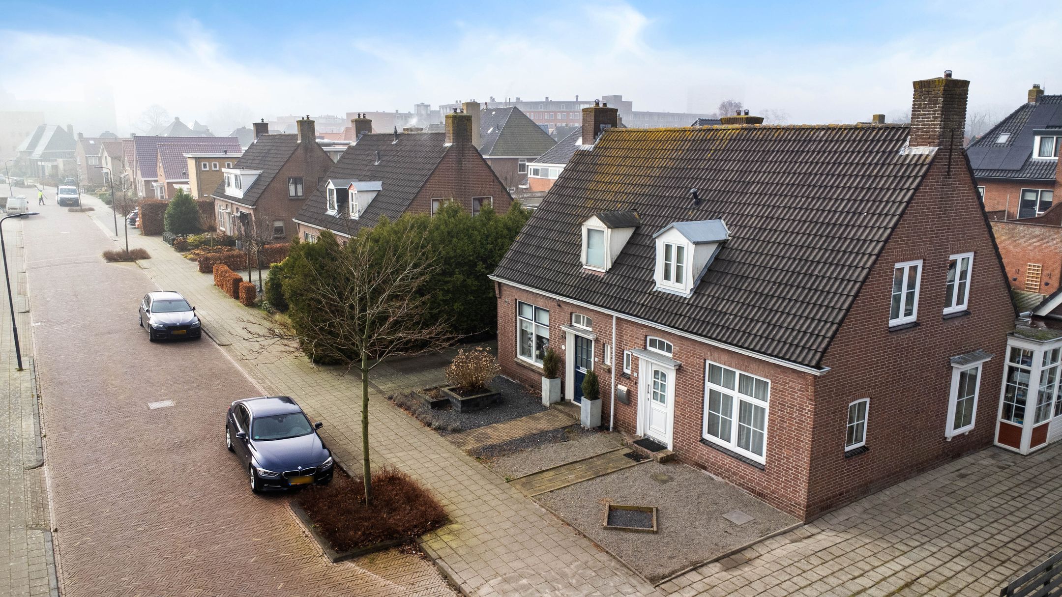 Photo 36 of Leliestraat 33