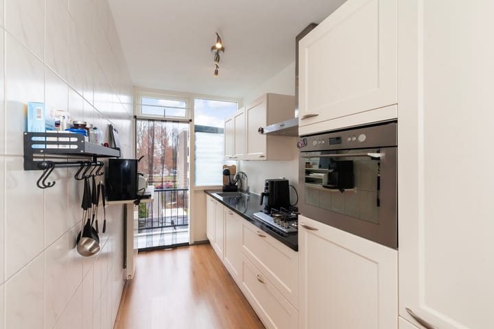 Foto 11 van Pieter de Hoochstraat 70