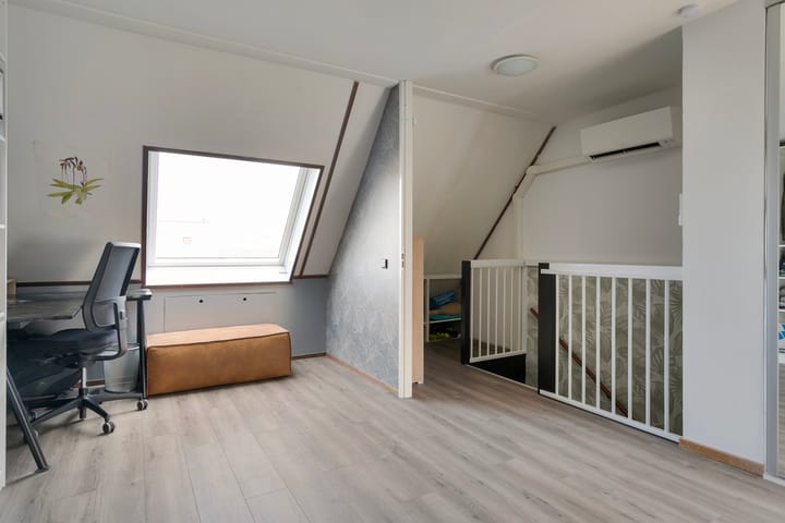 Foto 24 van Afrikalaan 45