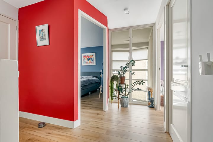 Photo 19 of Richard Burtonstraat 13