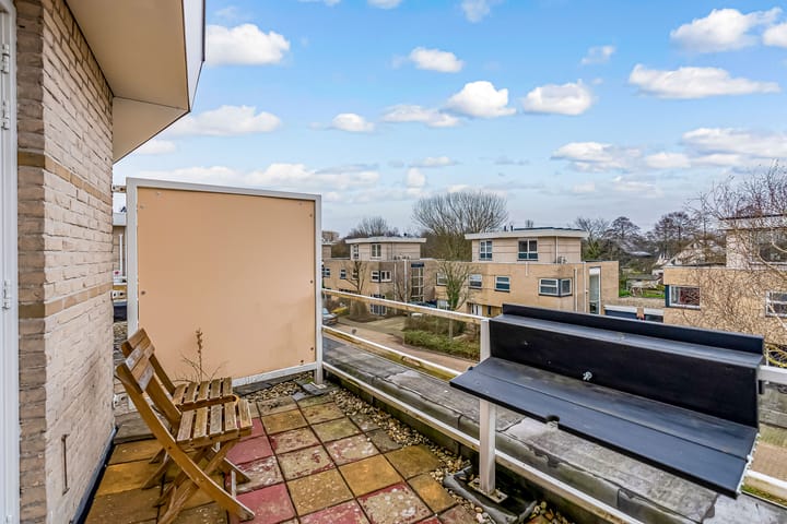 Photo 34 of Richard Burtonstraat 13