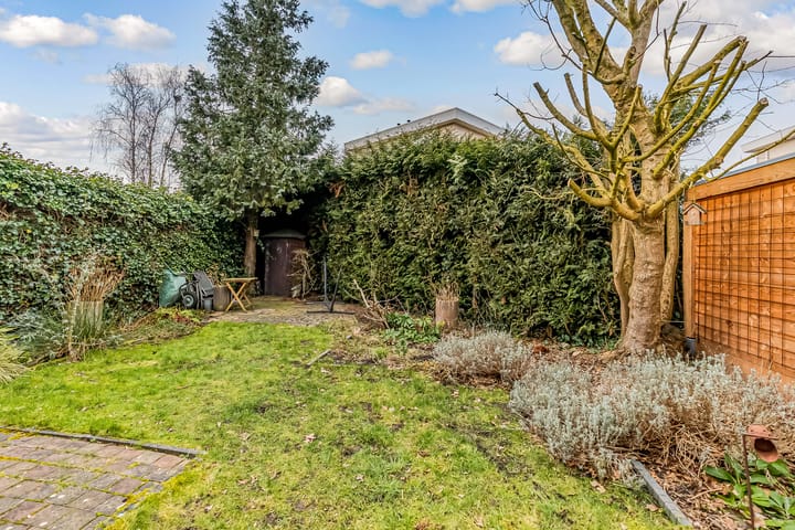 Photo 38 of Richard Burtonstraat 13