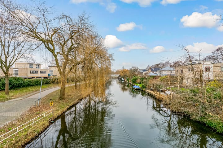 Photo 47 of Richard Burtonstraat 13