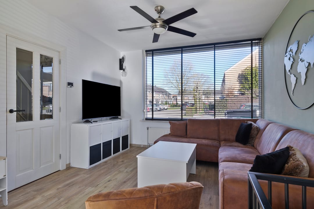 Foto 8 van Bernhardstraat 10