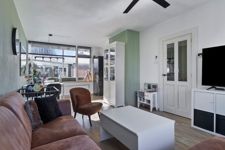 Foto 9 van Bernhardstraat 10