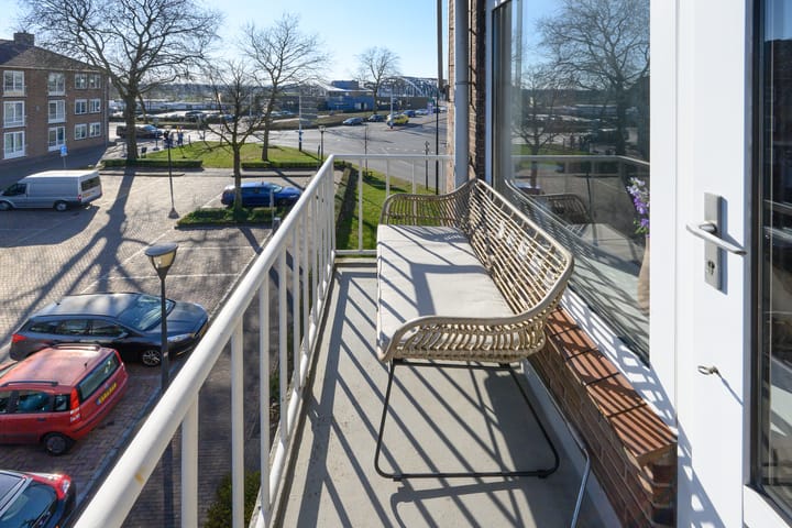 Foto 6 van Stationsplein 139