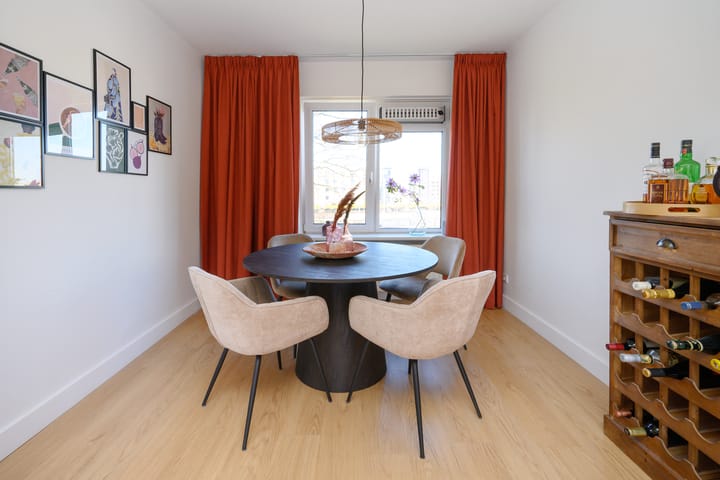 Foto 8 van Stationsplein 139