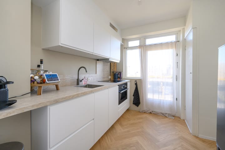 Foto 10 van Stationsplein 139