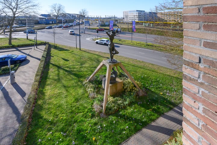 Foto 25 van Stationsplein 139