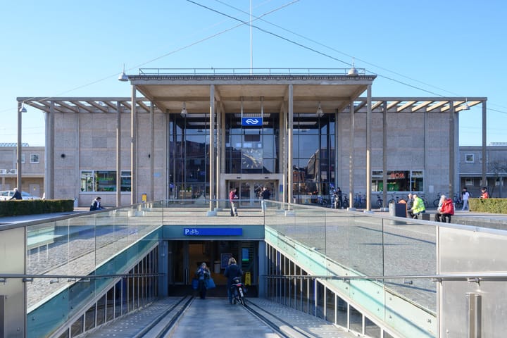 Foto 27 van Stationsplein 139