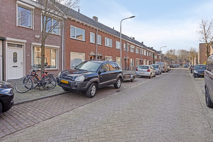 Foto 32 van Oeverstraat 45