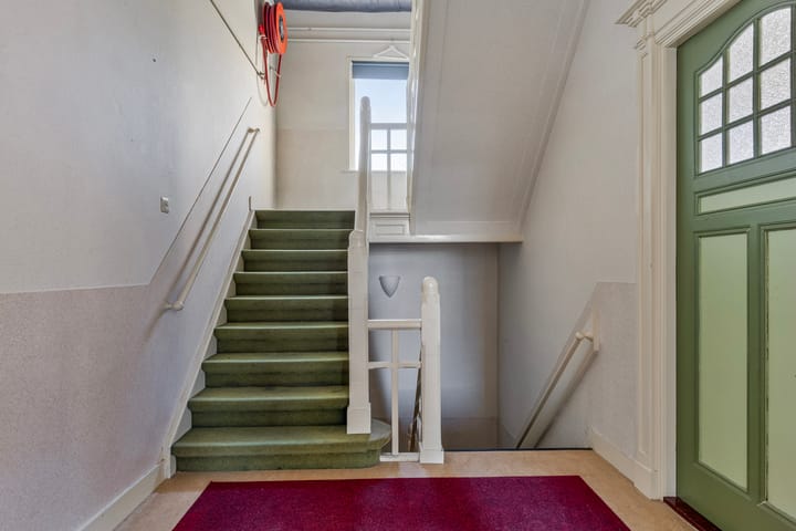 Photo 5 of Tolberterstraat 35