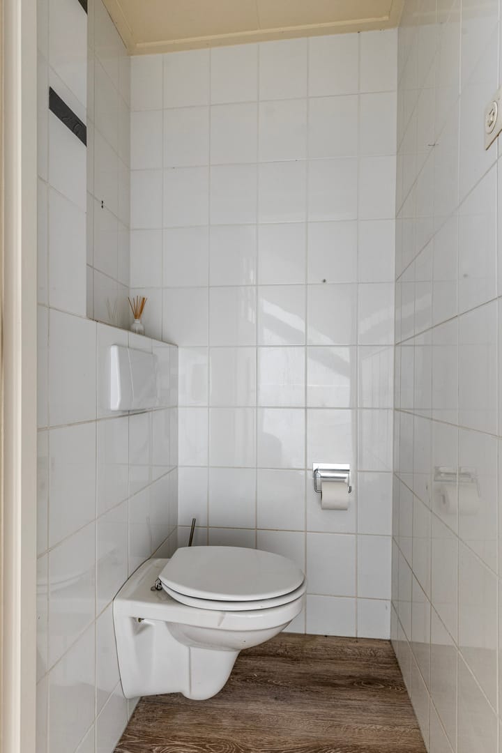 Photo 7 of Tolberterstraat 35