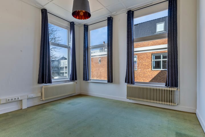 Photo 14 of Tolberterstraat 35