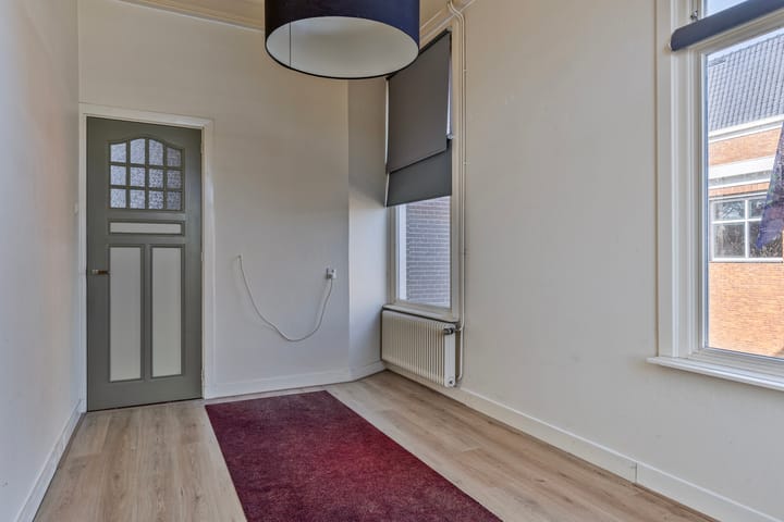Photo 17 of Tolberterstraat 35