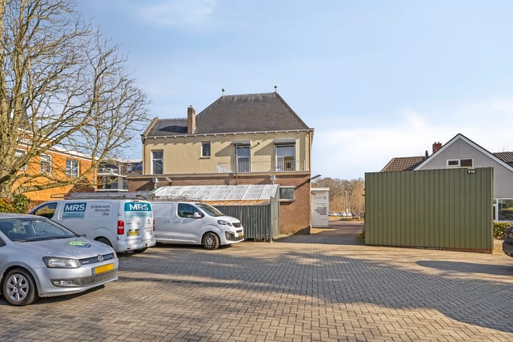 Photo 19 of Tolberterstraat 35