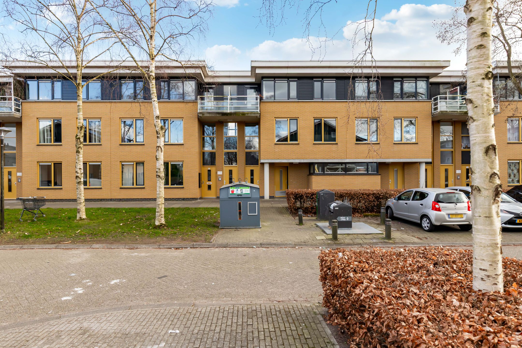 Photo 3 of Voorjaarstraat 18