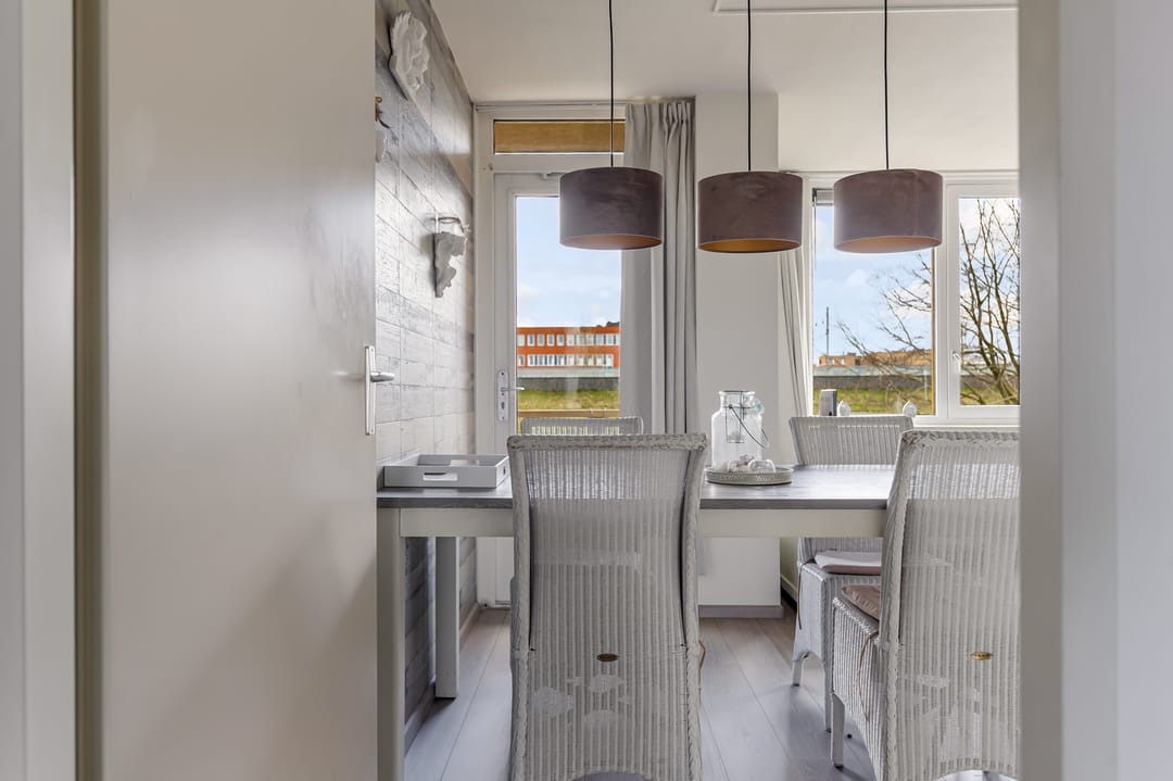 Photo 8 of Voorjaarstraat 18