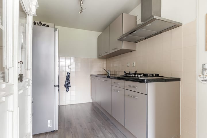 Photo 15 of Voorjaarstraat 18