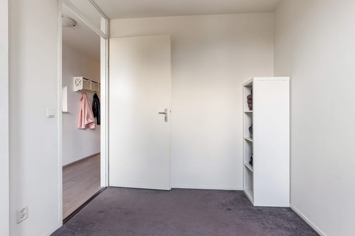 Photo 22 of Voorjaarstraat 18