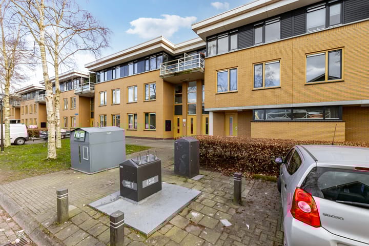 Photo 40 of Voorjaarstraat 18