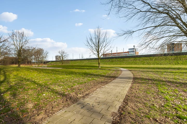 Photo 46 of Voorjaarstraat 18