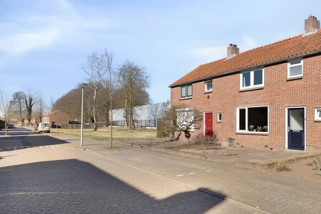 Photo 2 of Eerste Broekdijk 22