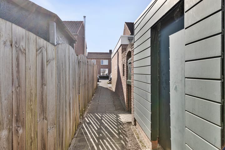 Foto 27 van Eerste Broekdijk 22