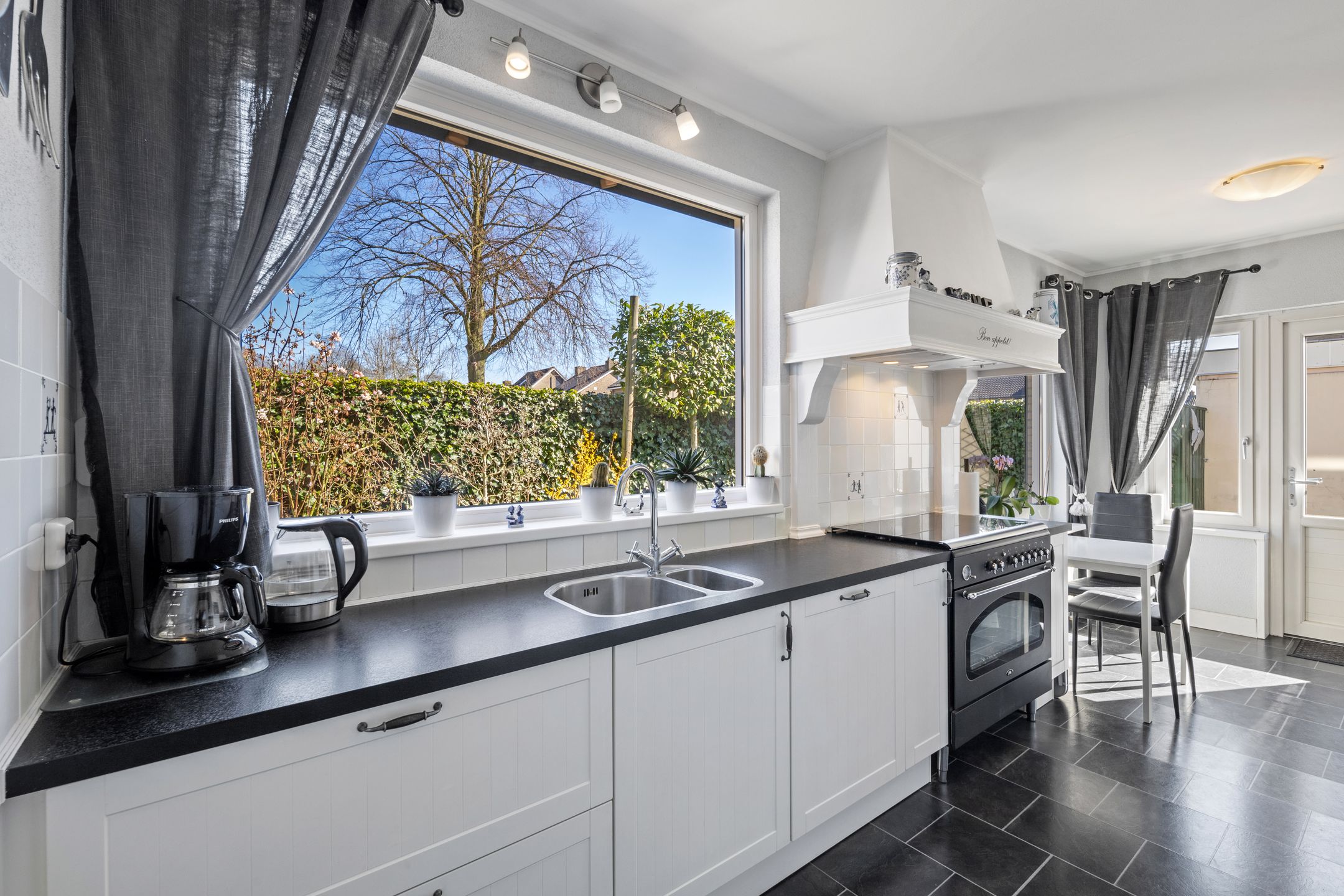 Foto 9 van Van Maerlantlaan 28