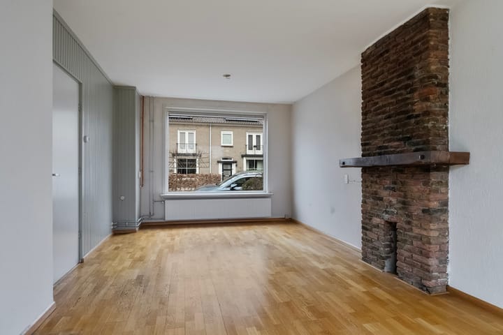 Foto 3 van Debussylaan 18