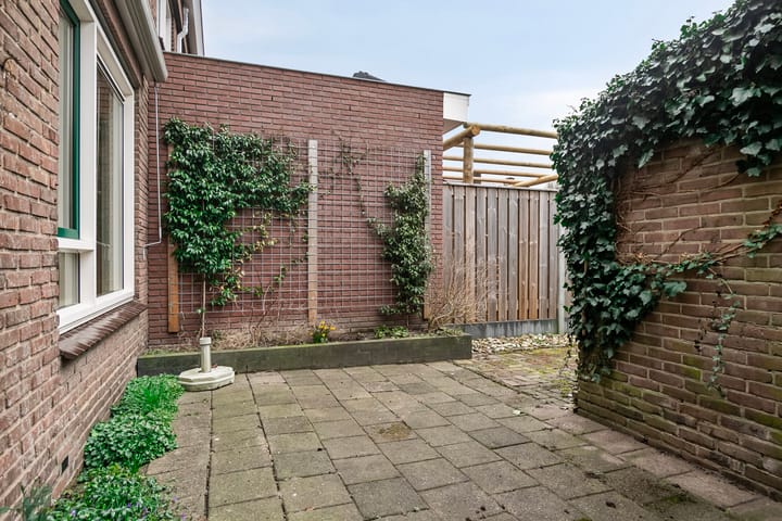 Foto 21 van Debussylaan 18